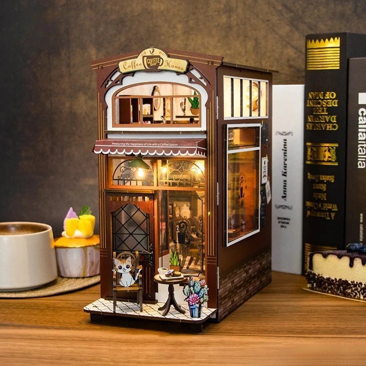 Cat Cafe – DIY miniature house kit, HiNooki (image 1)