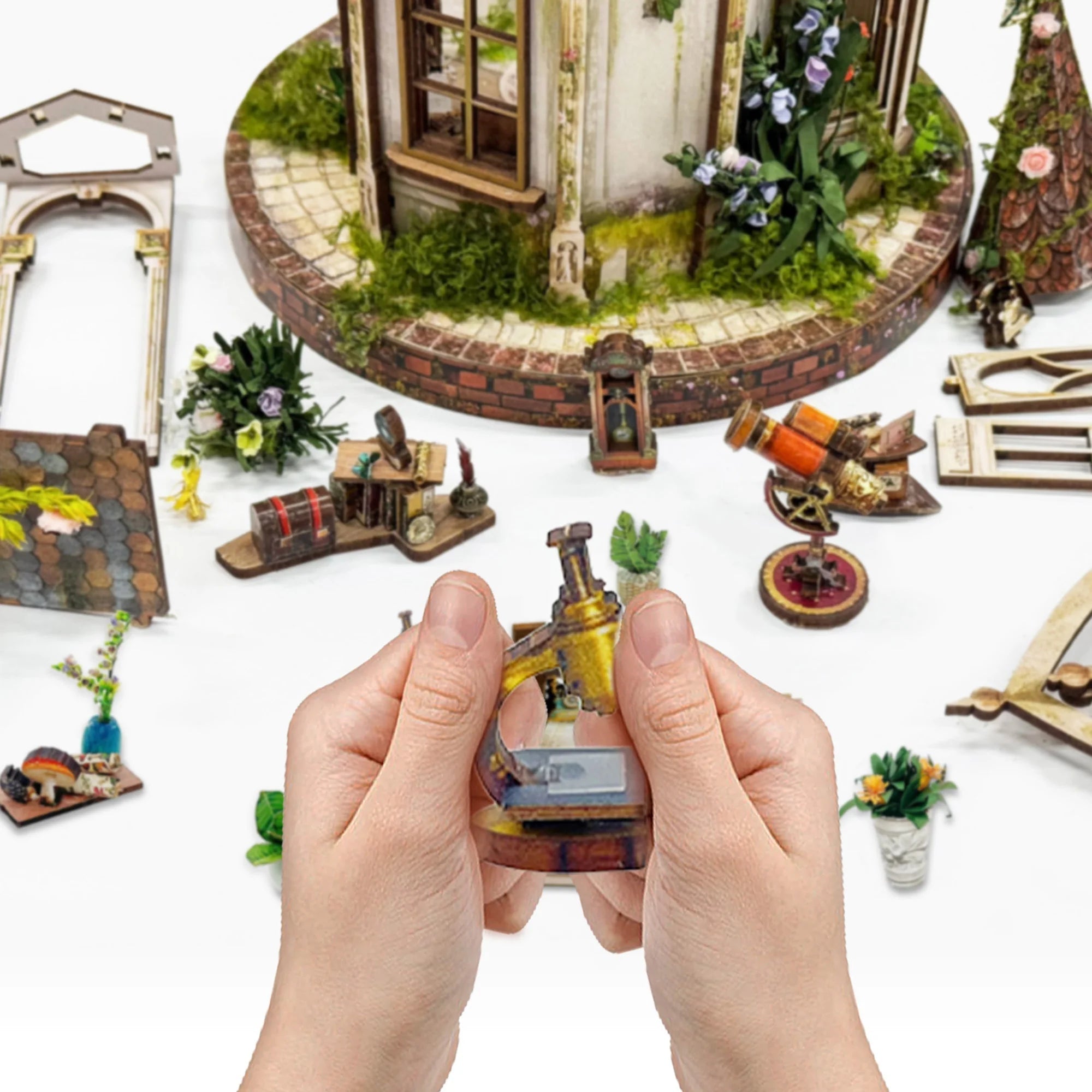 Dreamland Floral Studio – DIY book nook kit, HiNooki (image 5)