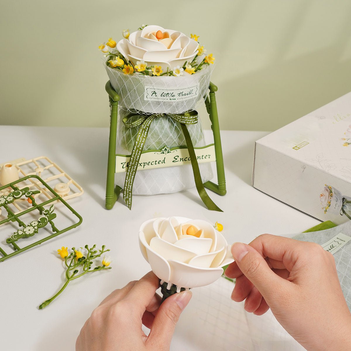 HiNooki - Floral Art DIY 3D Puzzle3D Puzzle