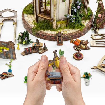 Dreamland Floral Studio – DIY book nook kit, HiNooki (image 5)