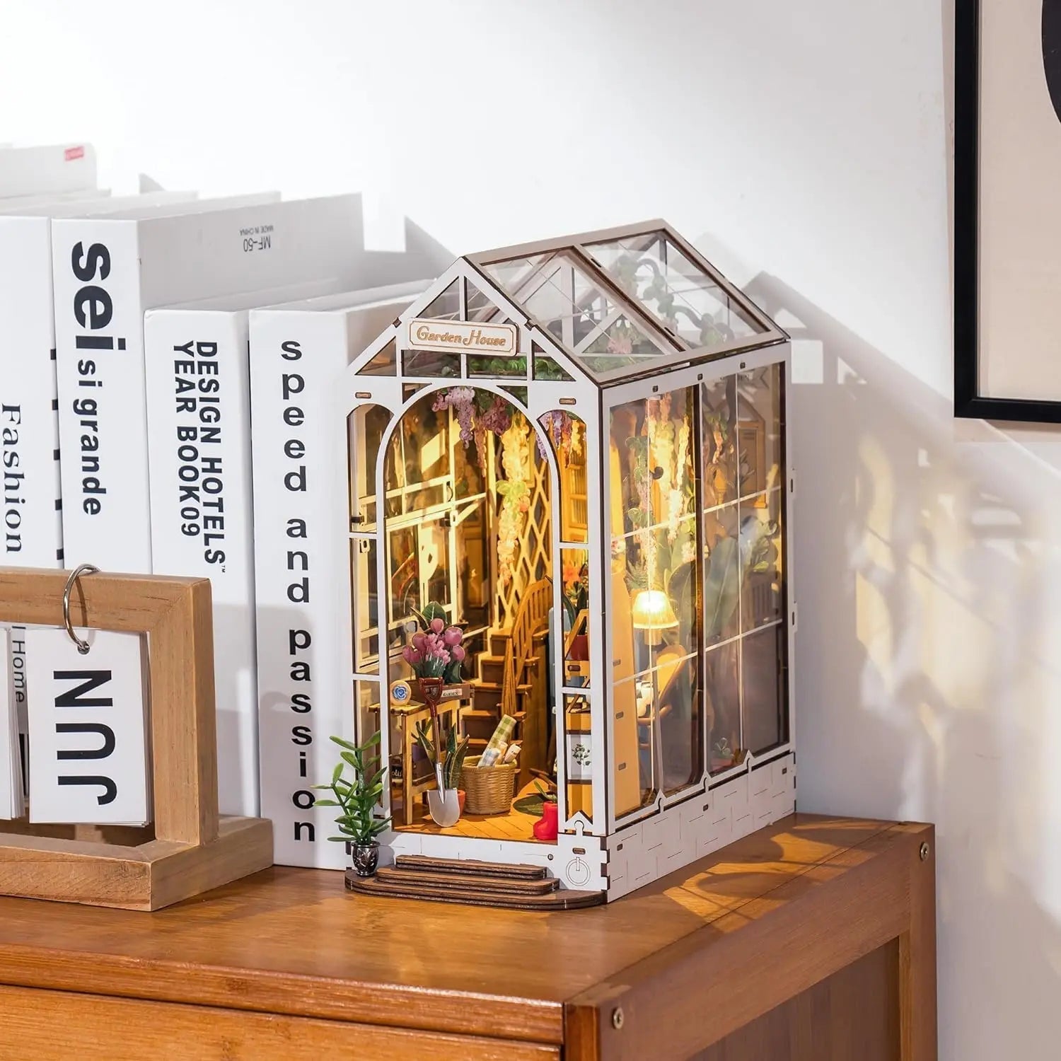Garden House – DIY book nook kit, HiNooki (image 3)