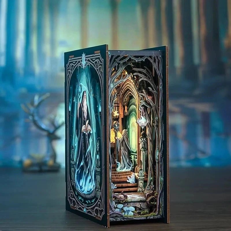 Gate of Wonderland – DIY book nook kit, HiNooki (image 1)
