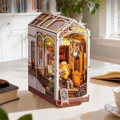 Holiday Cafe – DIY book nook kit, HiNooki (image 6)