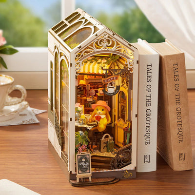 Holiday Cafe – DIY book nook kit, HiNooki (image 5)