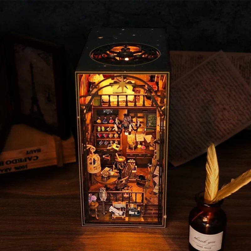Mira Magic House – DIY book nook kit, HiNooki (image 1)