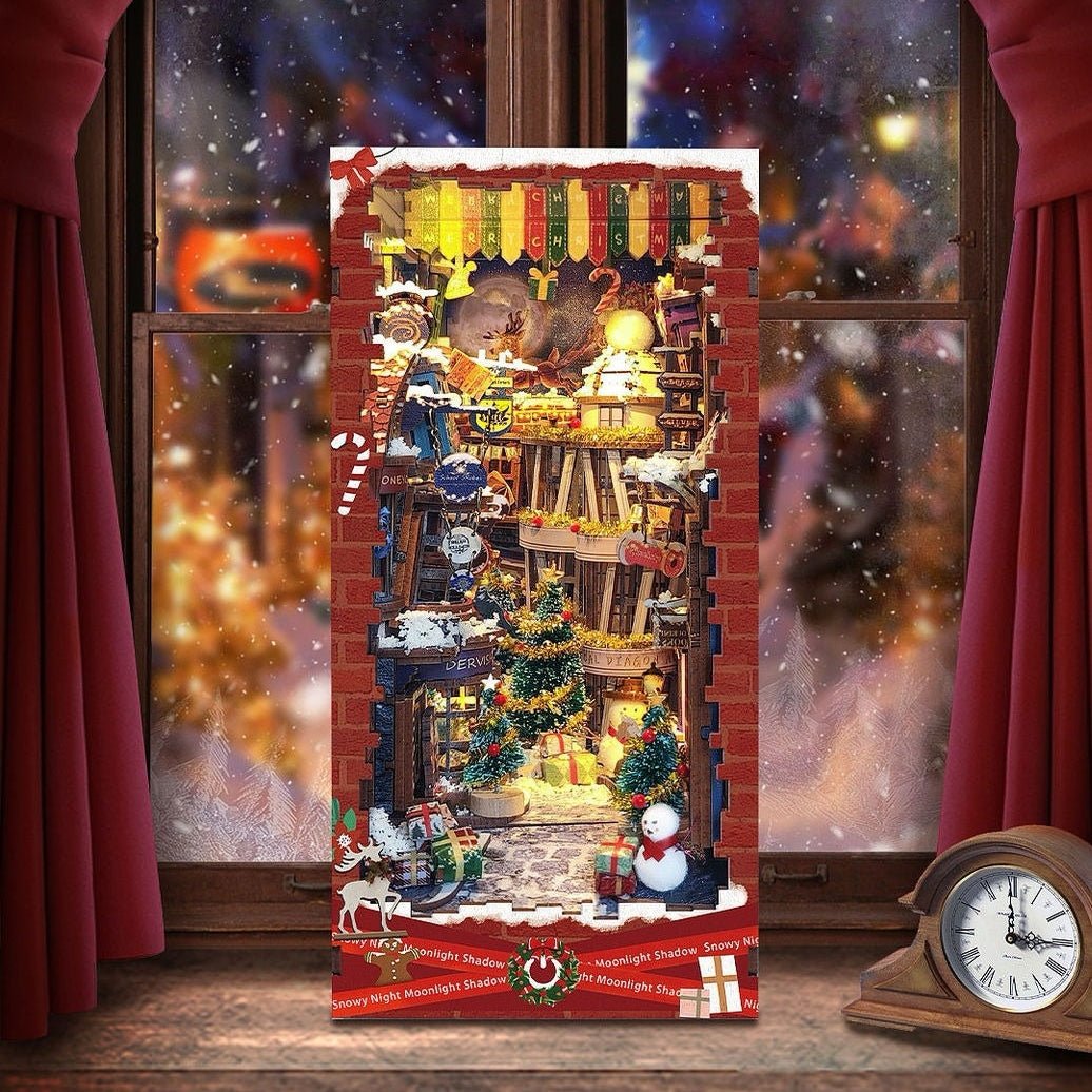 Moonlight Christmas – DIY book nook kit, HiNooki (image 1)