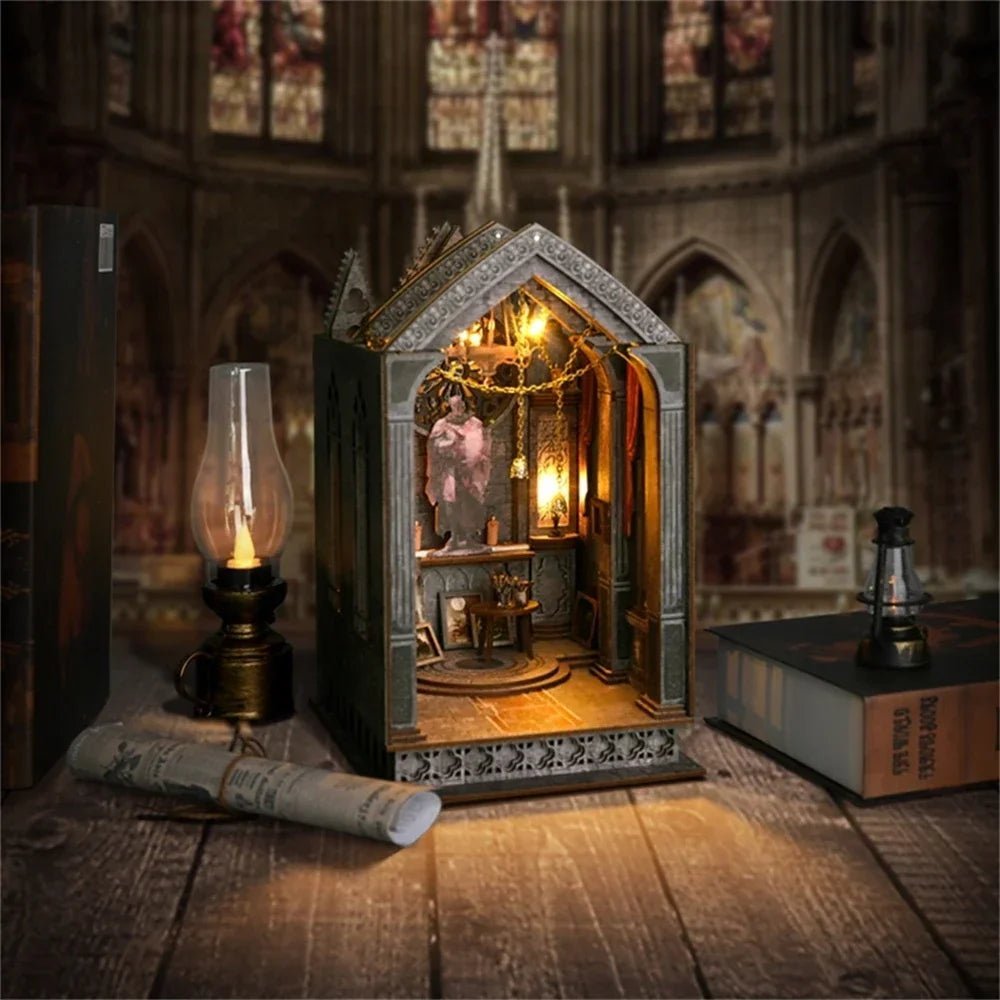 Quiet Night Prayer – DIY book nook kit, HiNooki (image 5)