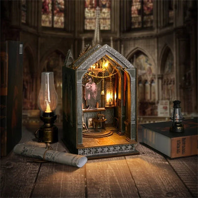 Quiet Night Prayer – DIY book nook kit, HiNooki (image 5)