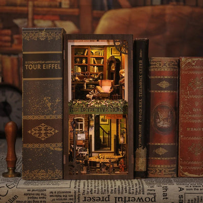 Rose Detective Agency – DIY book nook kit, HiNooki (image 1)