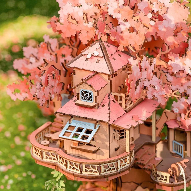 Sakura Tree House – 3D wooden puzzle kit, HiNooki (image 2)