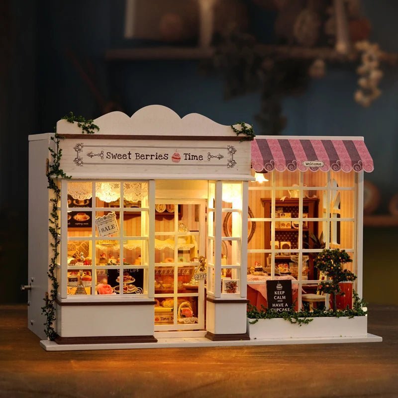 Sweet Berries Time – DIY miniature house kit, HiNooki (image 1)