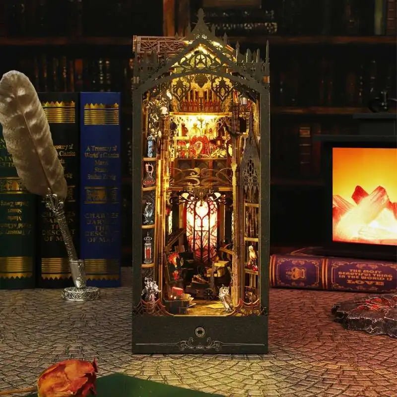 HiNooki - William CastleBook Nook